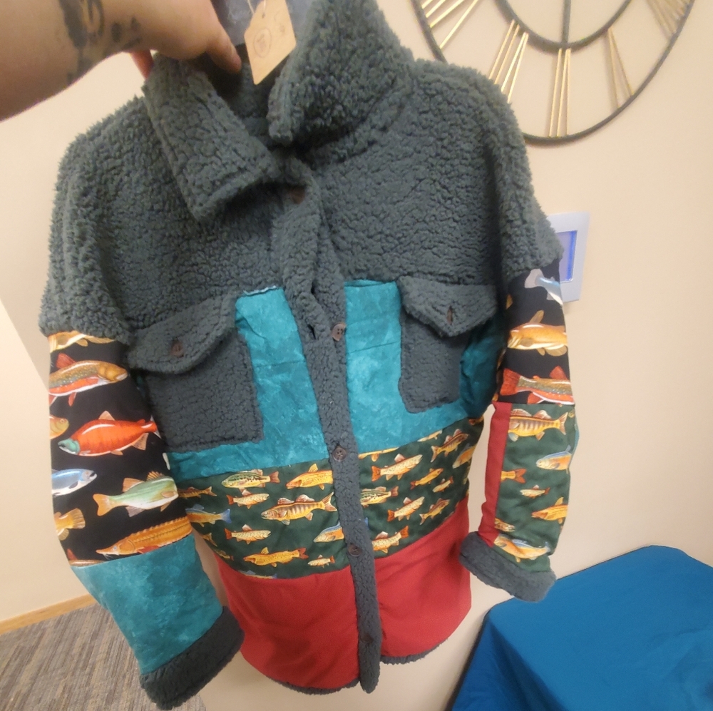 Colorblock Fish Patchwork Sherpa Jacket - Teal, R… - image 1